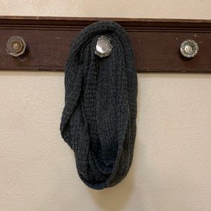 Infinity scarf